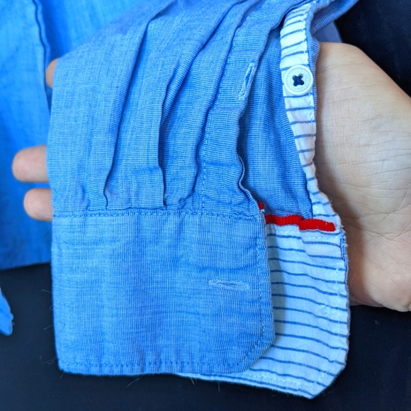 ✨2/$40✨ L.O.G.G. long sleeve button down - Picture 4 of 7